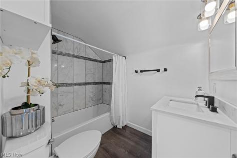 4527 Laurel Road South Euclid OH 44121
