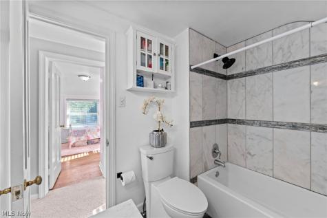 4527 Laurel Road South Euclid OH 44121