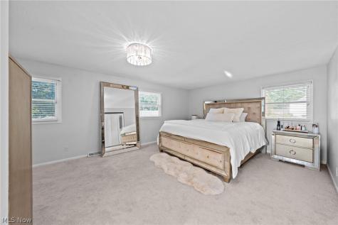 4527 Laurel Road South Euclid OH 44121