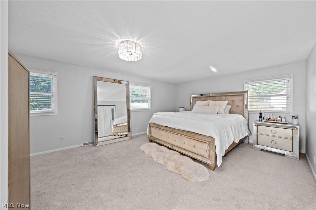 4527 Laurel Road South Euclid OH 44121