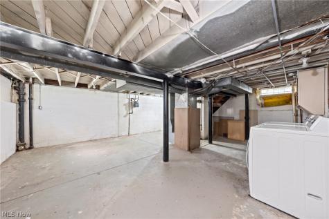 4527 Laurel Road South Euclid OH 44121