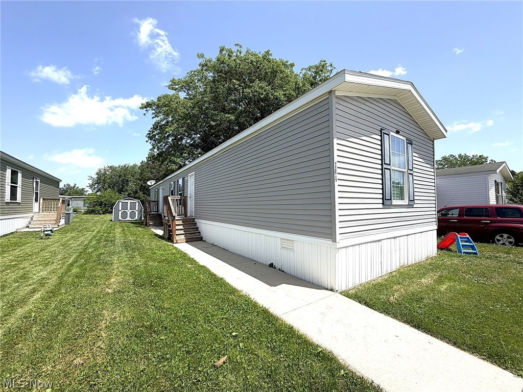 144 Virginia Avenue Elyria OH 44035