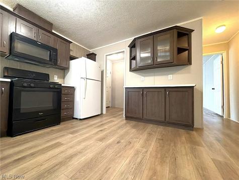 144 Virginia Avenue Elyria OH 44035