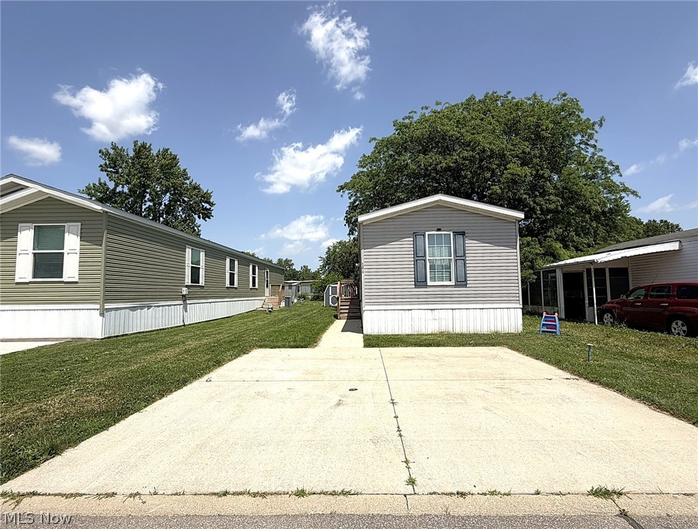 144 Virginia Avenue Elyria OH 44035