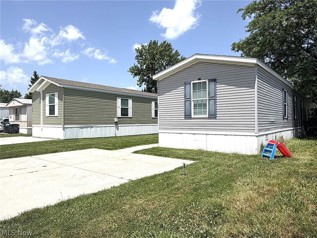 144 Virginia Avenue Elyria OH 44035