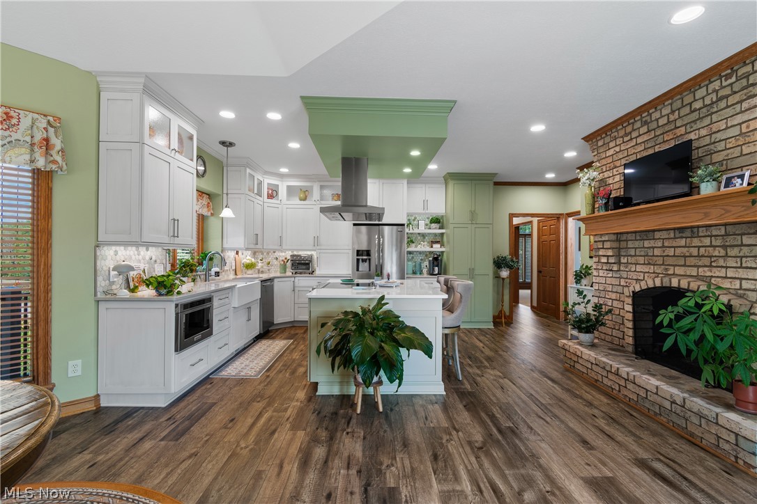 3896 Edison Street NE Hartville OH 44632