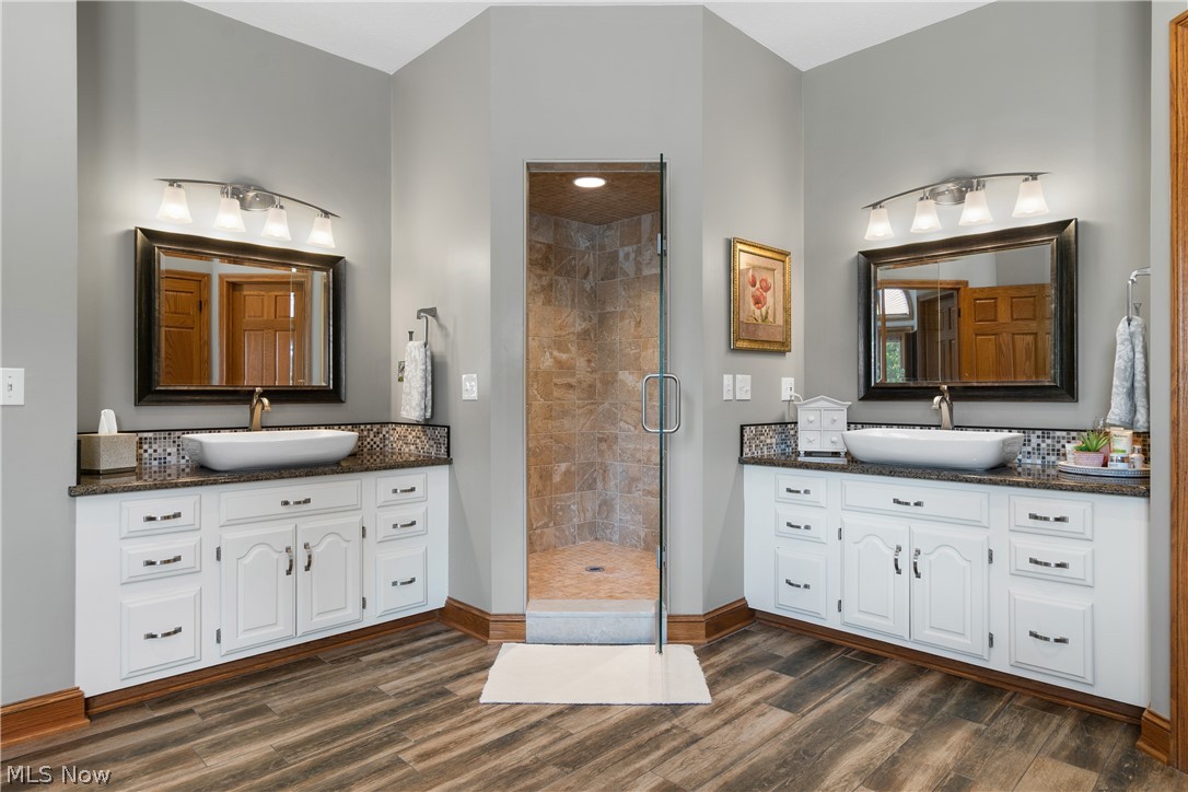 3896 Edison Street NE Hartville OH 44632