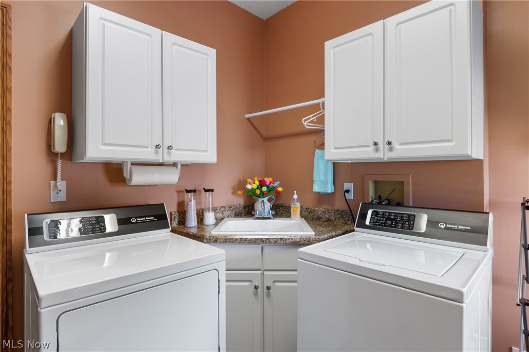 3896 Edison Street NE Hartville OH 44632