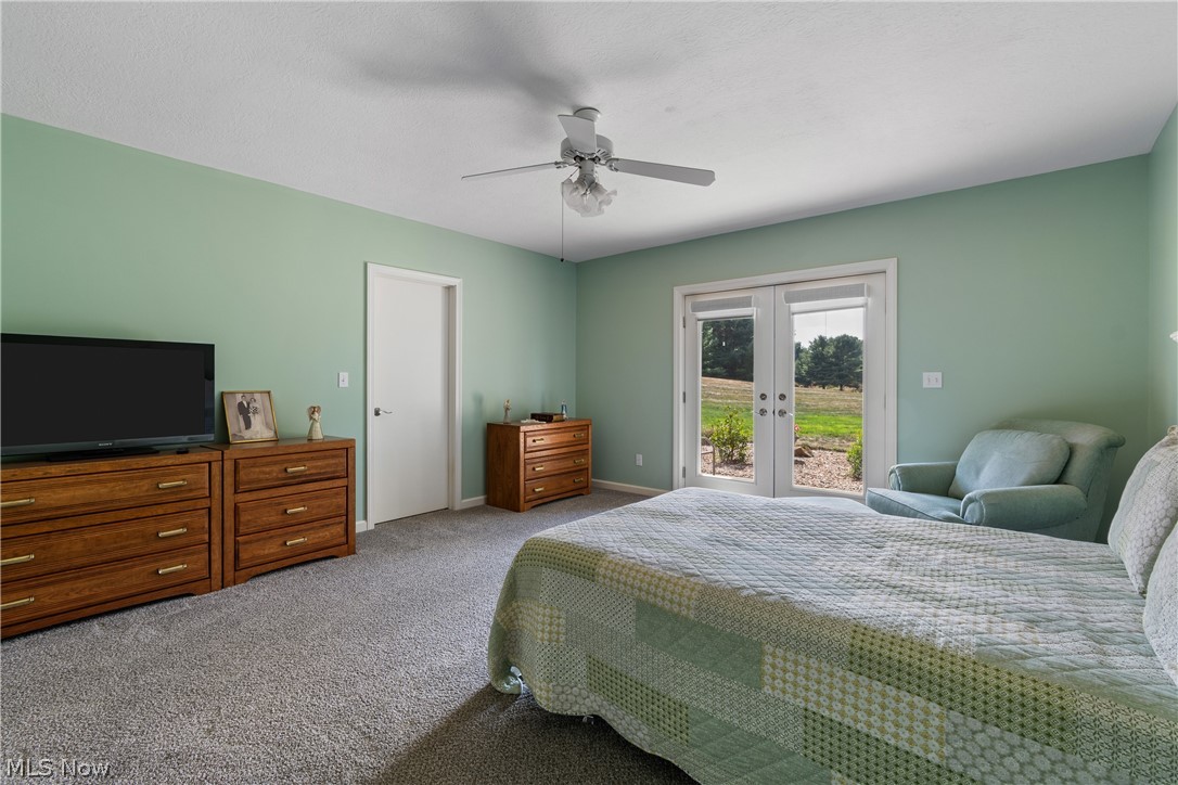 3896 Edison Street NE Hartville OH 44632