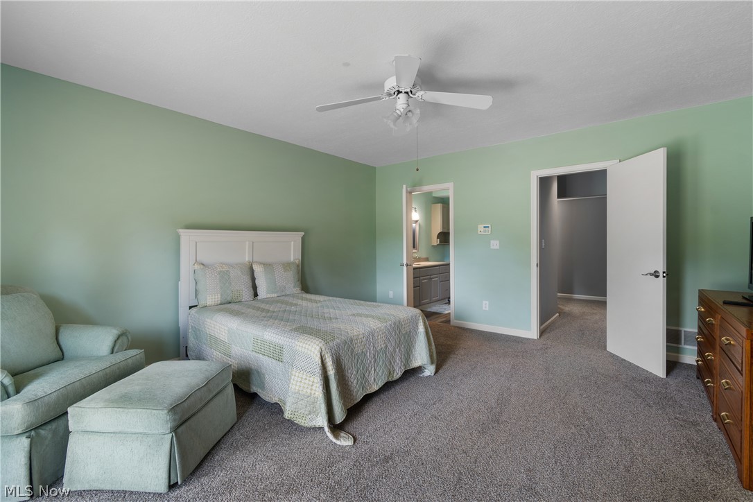 3896 Edison Street NE Hartville OH 44632
