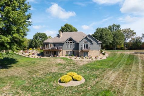 3896 Edison Street NE Hartville OH 44632
