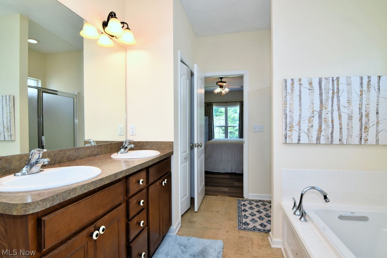10514 Herrington Drive Aurora OH 44202