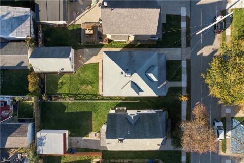 1446 Roycroft Avenue Lakewood OH 44107