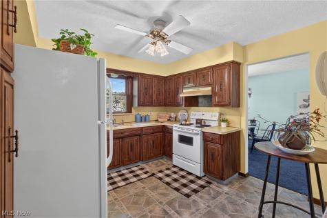 7447 Jimmie Street SW Massillon OH 44646