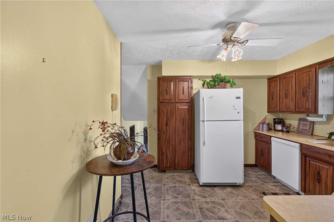 7447 Jimmie Street SW Massillon OH 44646