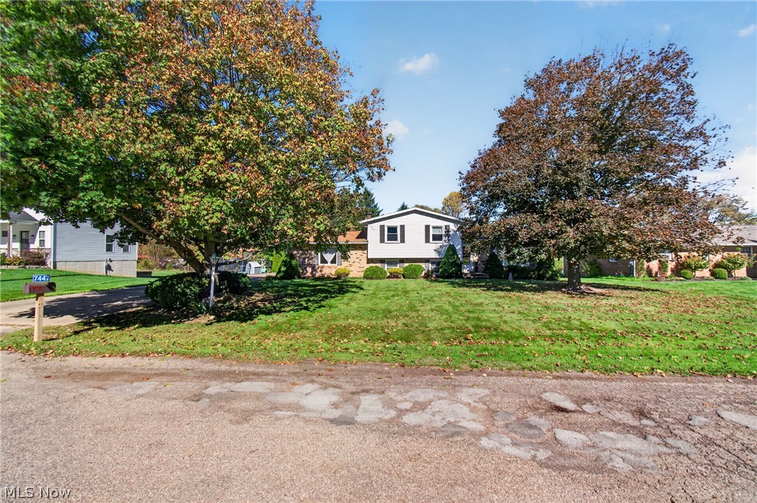 7447 Jimmie Street SW Massillon OH 44646