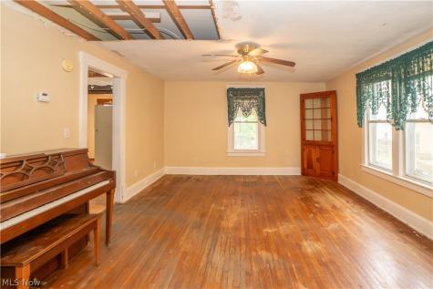 815 Broad Avenue NW Canton OH 44708