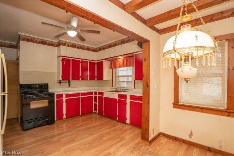 815 Broad Avenue NW Canton OH 44708
