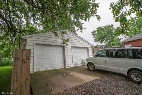 815 Broad Avenue NW Canton OH 44708
