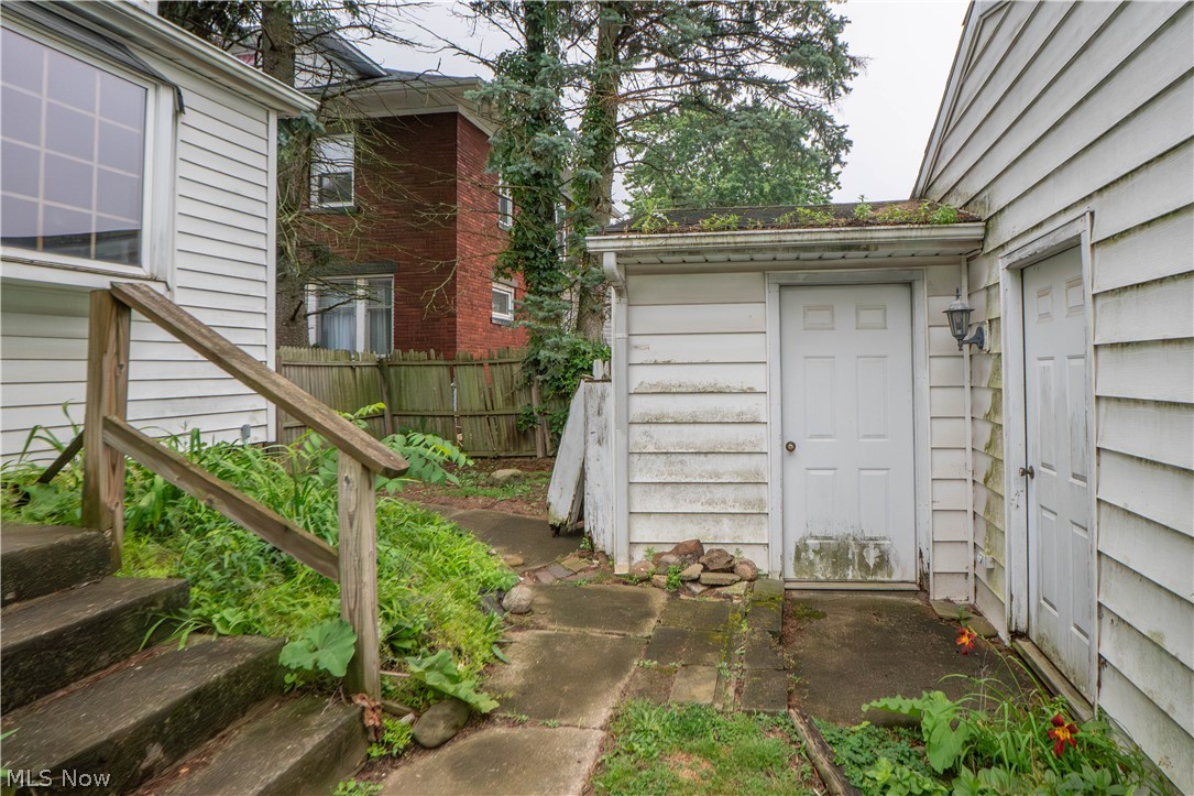 815 Broad Avenue NW Canton OH 44708