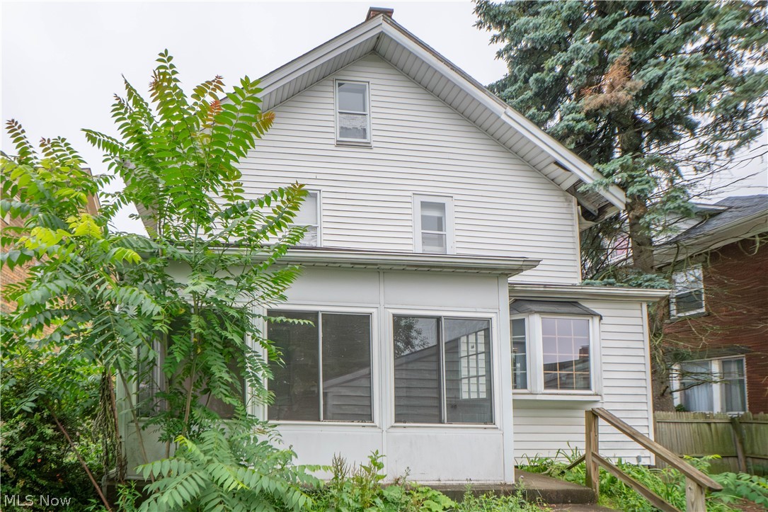 815 Broad Avenue NW Canton OH 44708