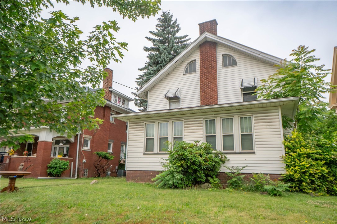 815 Broad Avenue NW Canton OH 44708