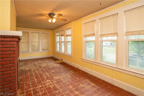 815 Broad Avenue NW Canton OH 44708