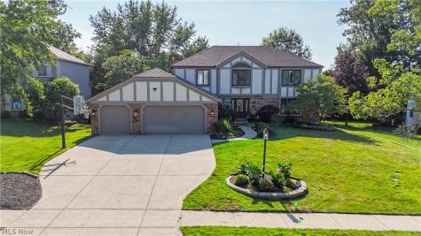 18510 Heritage Trail Strongsville OH 44136
