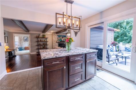 18510 Heritage Trail Strongsville OH 44136