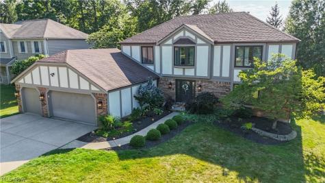 18510 Heritage Trail Strongsville OH 44136