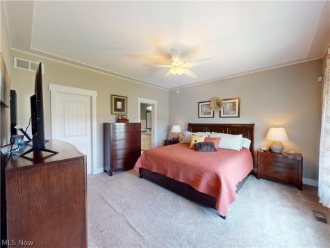 13605 Carrington Drive Grafton OH 44044