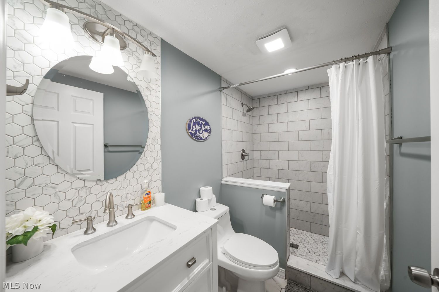 81 Lakeview Street Lake Milton OH 44429