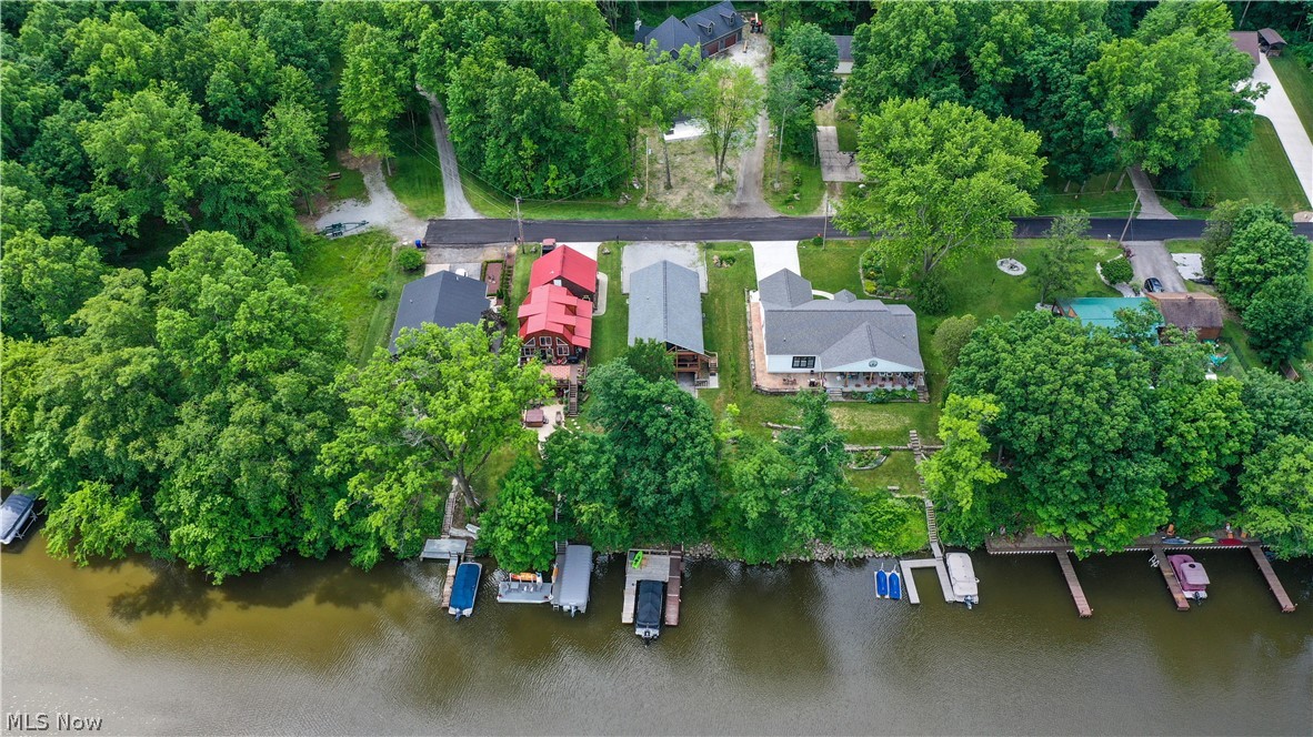 81 Lakeview Street Lake Milton OH 44429