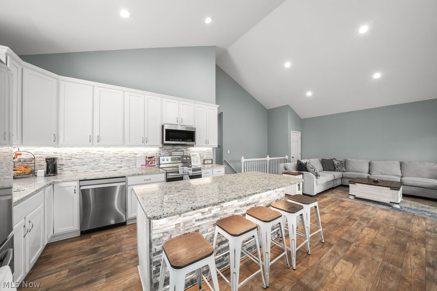 81 Lakeview Street Lake Milton OH 44429