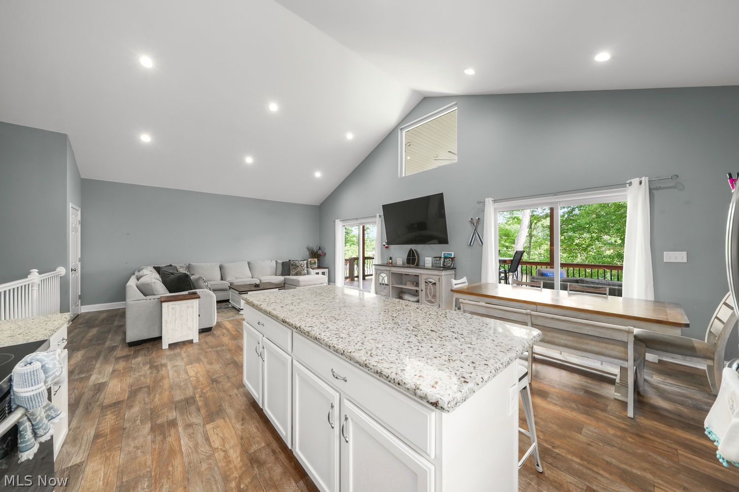 81 Lakeview Street Lake Milton OH 44429