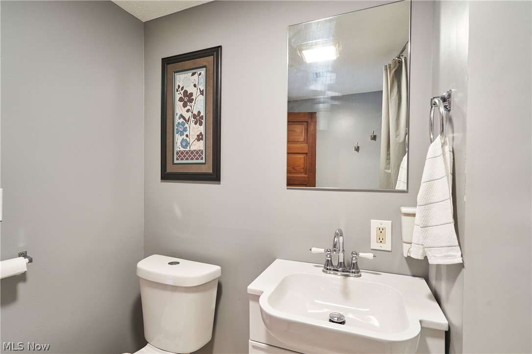 3218 Marvin Avenue Cleveland OH 44109