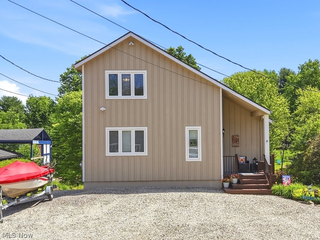 1190 Lincoln Street SW Sherrodsville OH 44675
