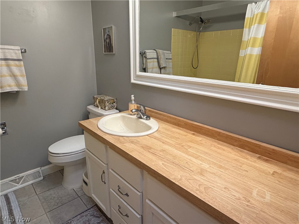 702 Beryl Drive Kent OH 44240