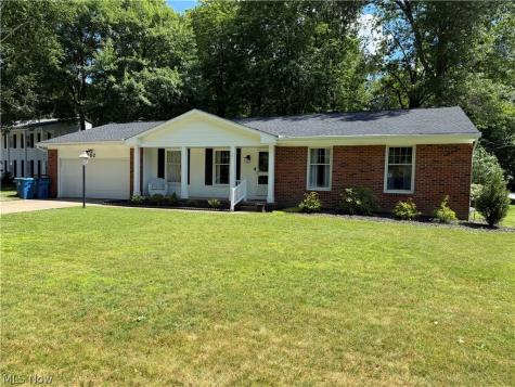 702 Beryl Drive Kent OH 44240