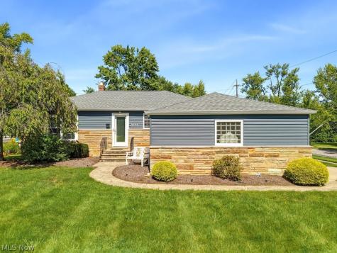 5175 Thornbury Boulevard Lyndhurst OH 44124