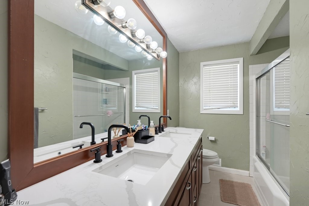 5175 Thornbury Road Lyndhurst OH 44124