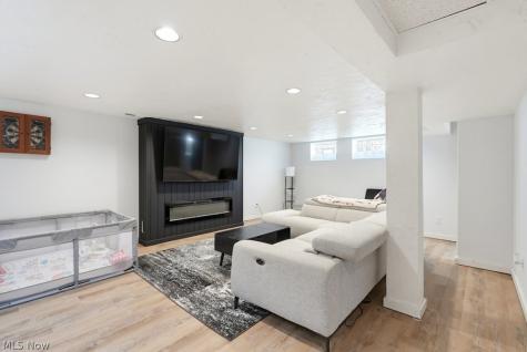 5175 Thornbury Boulevard Lyndhurst OH 44124