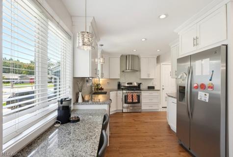 5175 Thornbury Boulevard Lyndhurst OH 44124