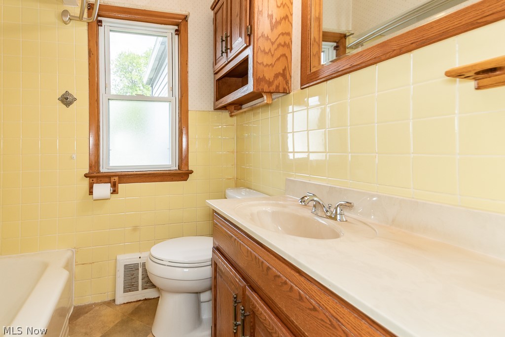 357 E 307th Street Willowick OH 44095