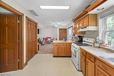 547 E Main Street Ravenna OH 44266