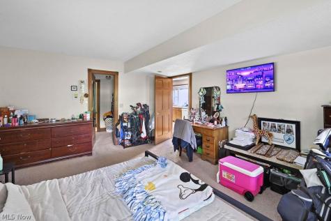 547 E Main Street Ravenna OH 44266