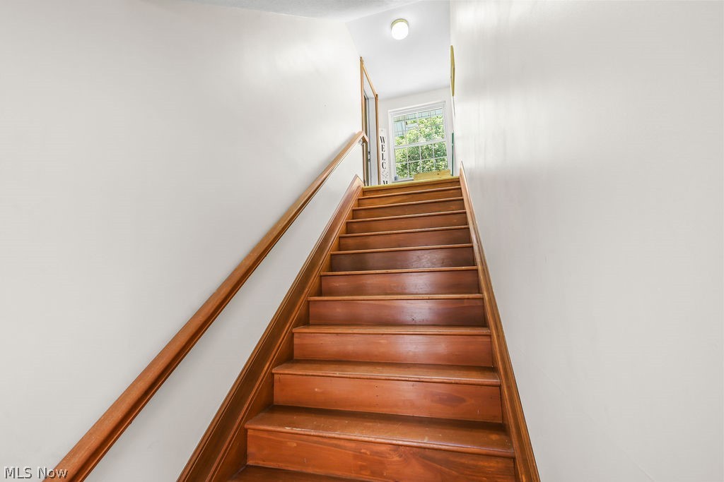 547 E Main Street Ravenna OH 44266