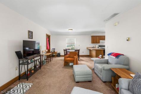 547 E Main Street Ravenna OH 44266