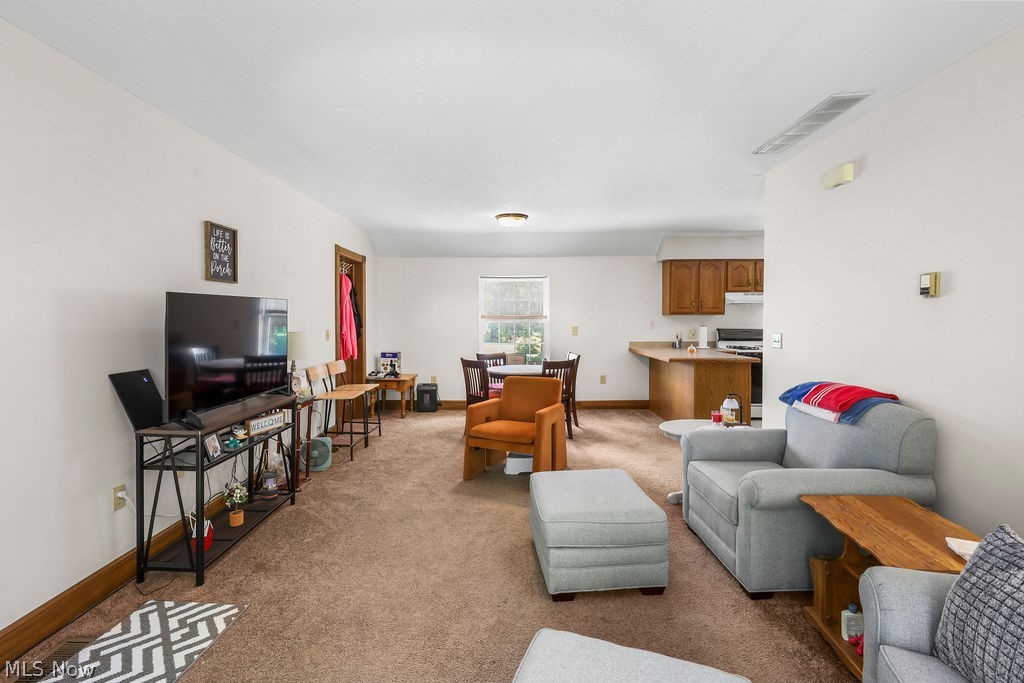 547 E Main Street Ravenna OH 44266