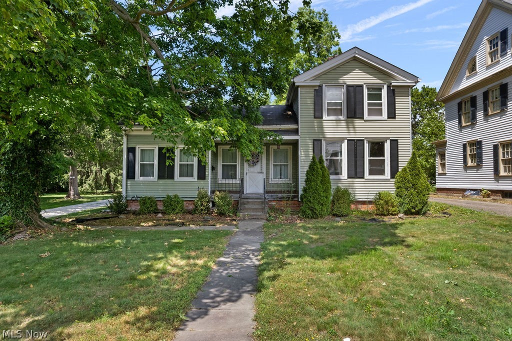 547 E Main Street Ravenna OH 44266